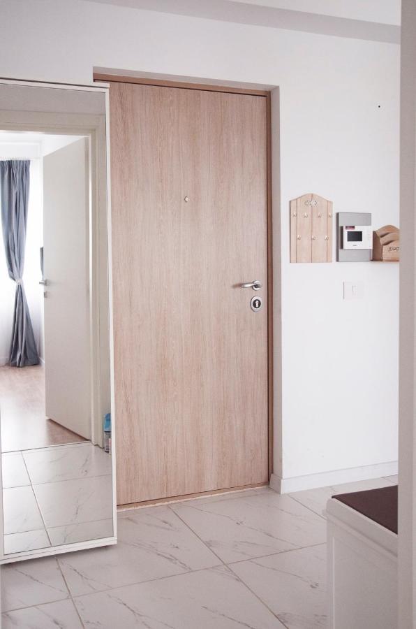 Elis Apartment By Oasis Homes 오라데아 외부 사진